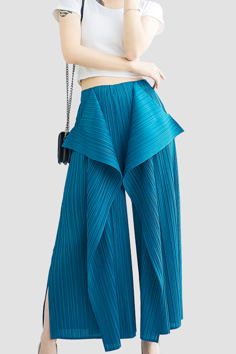 Issey Miyake Japanese-Style Wavy Pants